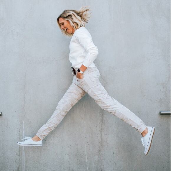 [Athleta] Brooklyn Camo Jogger Pants Abalone Tan Elastic Waist Loungewear - Picture 11 of 11